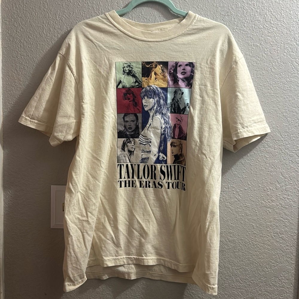 Taylor Swift Eras Tour T-Shirt Large